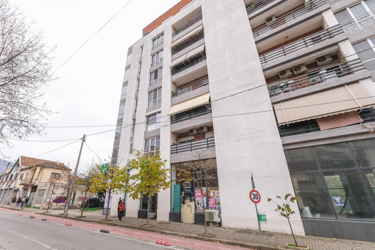 Two Steps Apartments Tiranë Luaran gambar