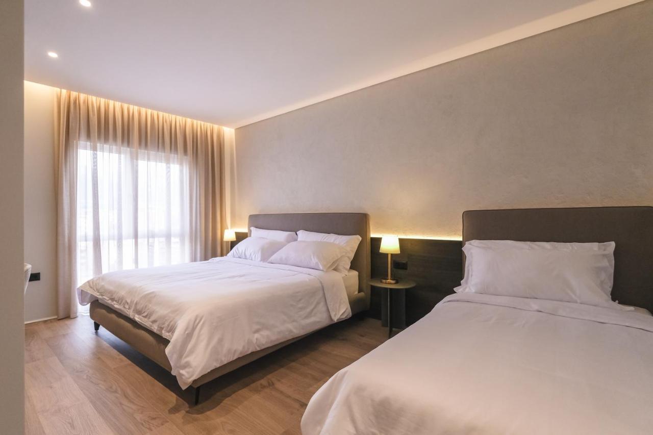 Two Steps Apartments Tiranë Luaran gambar